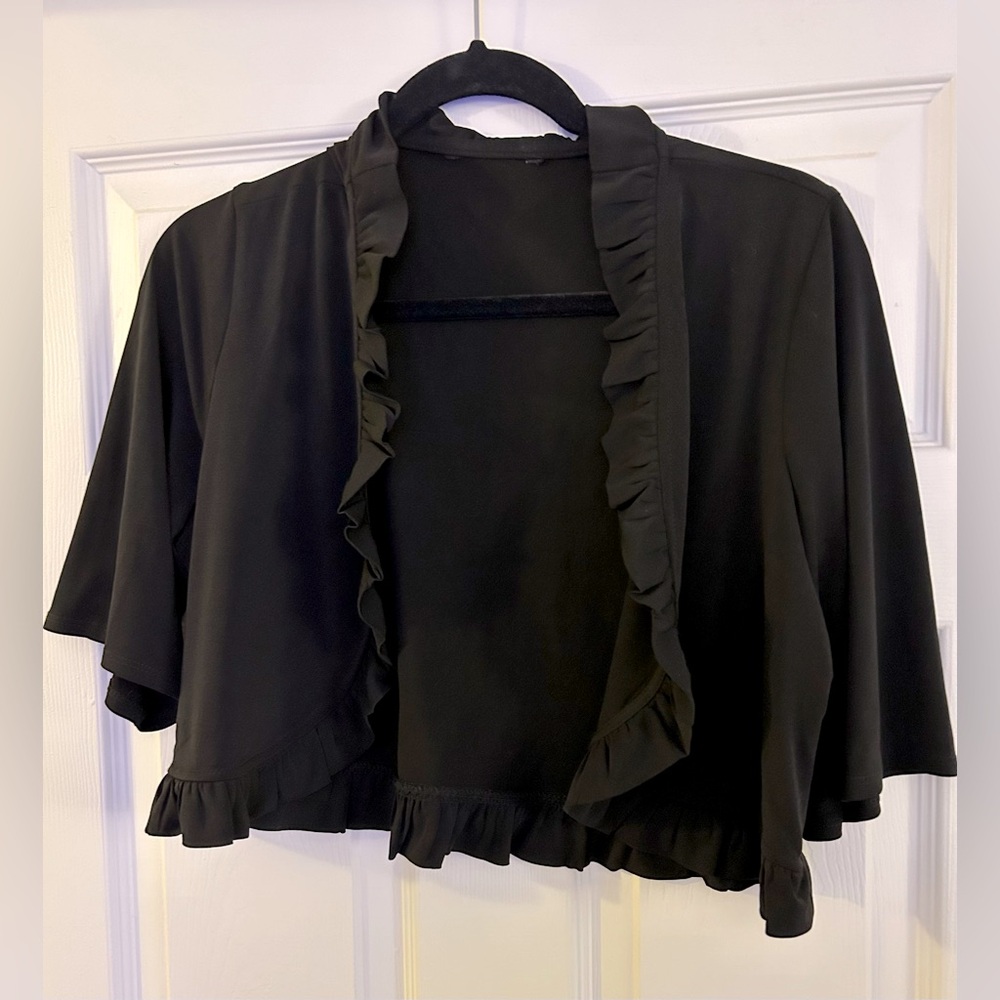 Express - Medium - Black Half Shawl